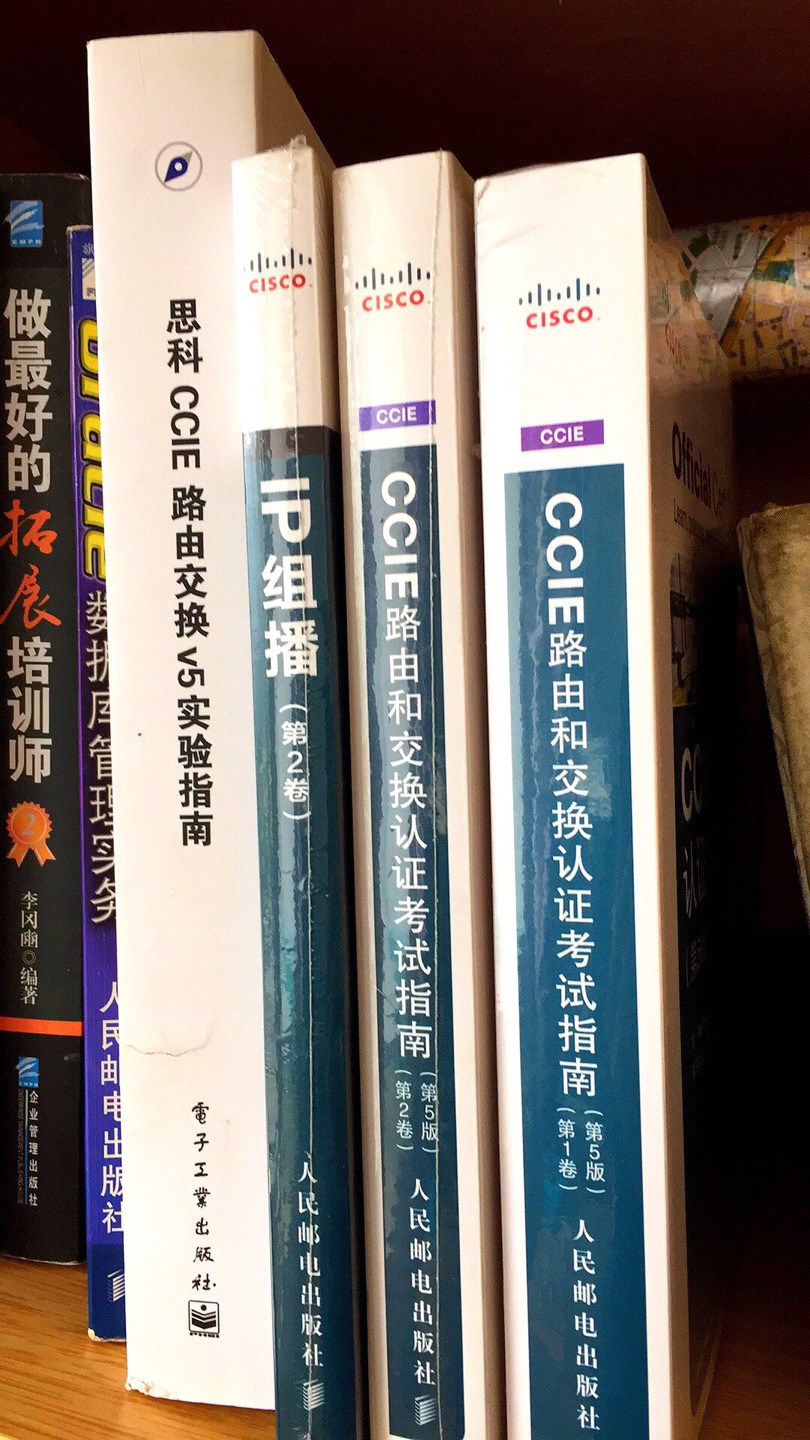 经常网购,总有大量的包裹收,感觉写评语花掉了我大量的时间和精力!所以在一段时间里,我总是我又总是觉得好像不去评价或者随便写写!但是,有点对不住那些辛苦工作的卖家客服、仓管、老板。于是我写下了一小段话,给我觉得能拿到我五星好评的卖家的宝贝评价里面以示感谢和尊敬!首先,宝贝是性价比很高的,我每次都会先试用再评价的,虽然宝贝不一定是最好的,但在同等的价位里面绝对是表现最棒的。的配送绝对是一流的,送货速度快,配送员服务态度好,每样东西都是送货上门。希望能再接再厉,做得更大更强,提供更多更好的东西给大家。为的商品和服务点赞。