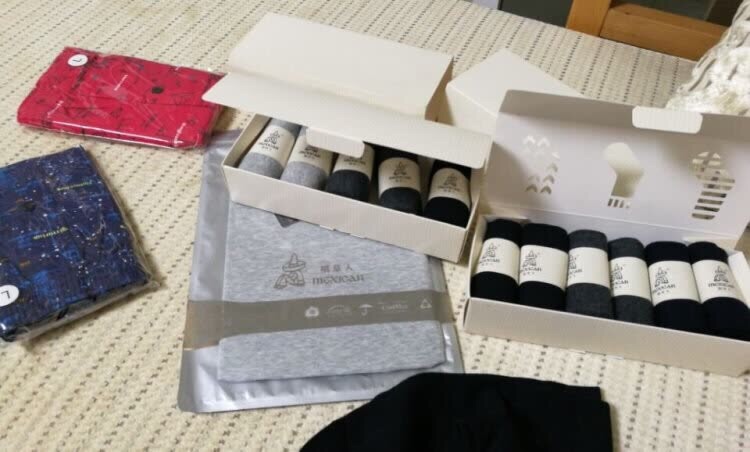 大小刚好合适哦 不是第一次购买了 性价比比较高 值得推荐
