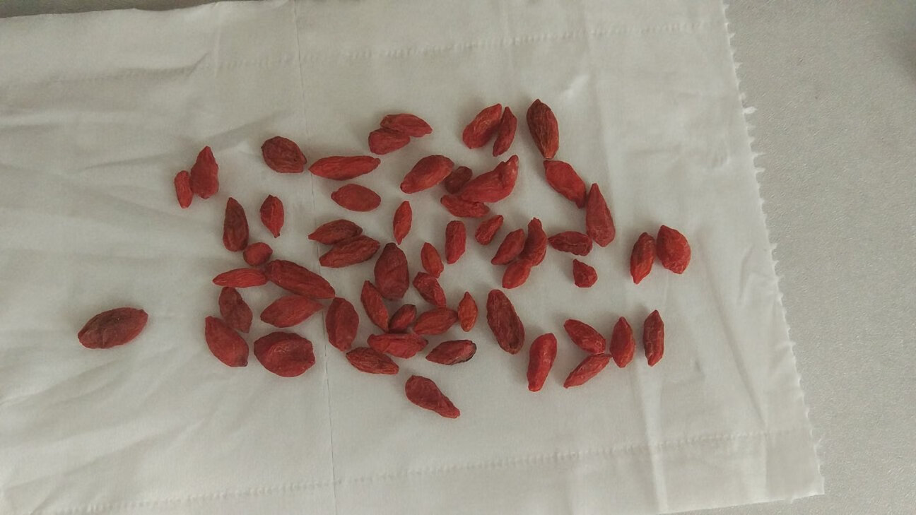 这是特级的吗?随便到一点,一堆小的。买图片的是吧?要不要在把图片修一下?