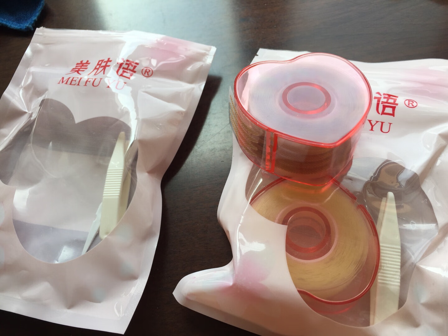 效果还不错,用起来方便,粘度再大点就更好了