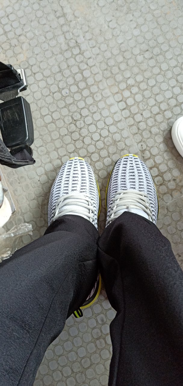 鞋子穿着舒服,非常好。