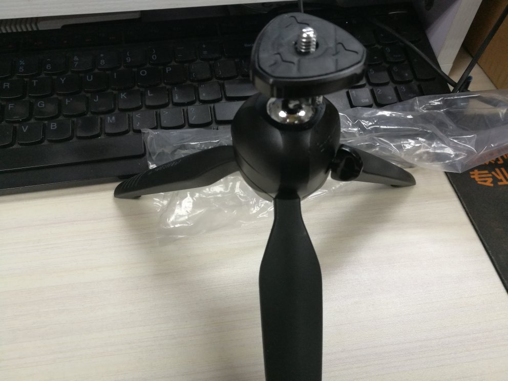 架子还行,质感不错,这个价格还要什么自行车,这就不错
