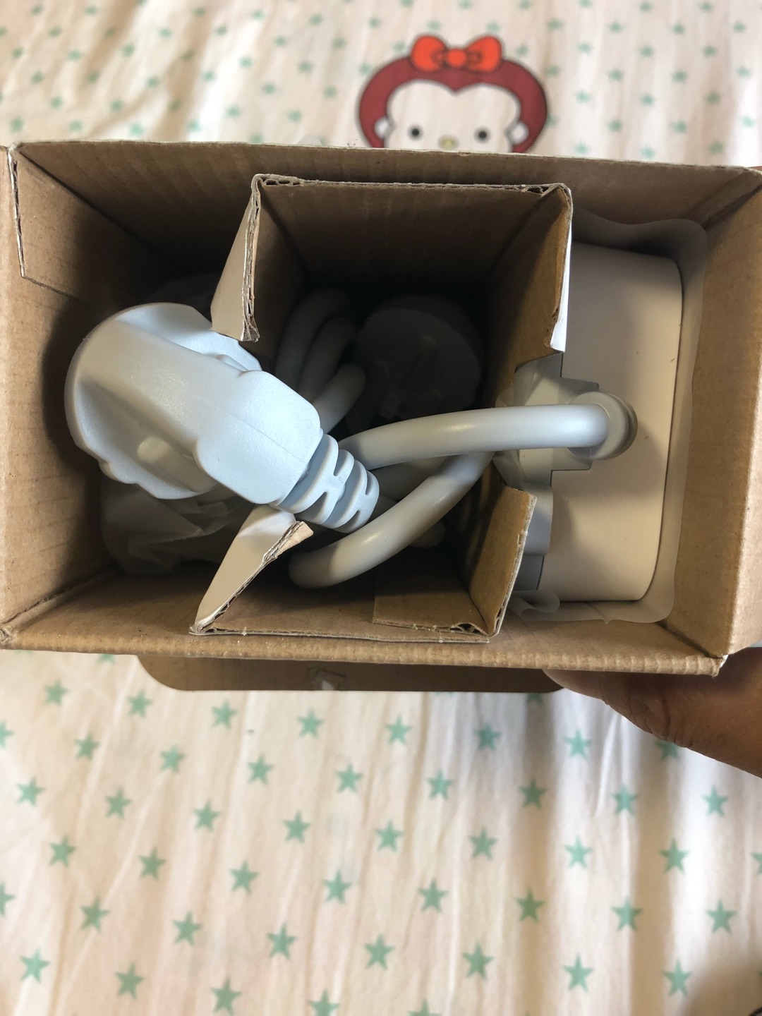 这回家里的插座足够用了,公牛安全放心,已经买过好几次,自营到货快,方便。