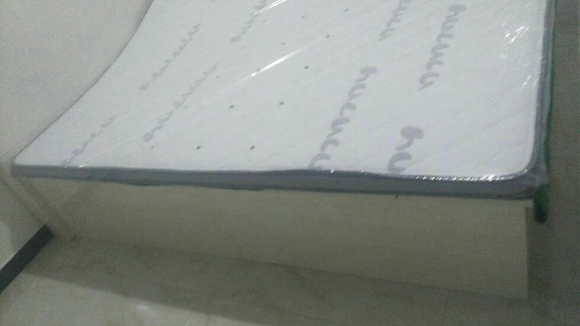 为老家房子?买的,老人认为不错,昨天到货的。发现今天降价了,经联系客服,申请了价格保护,成功退款,还是讲诚信的,退款也挺及时。点赞。