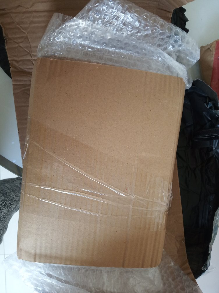 以前没评价不知道浪费了多少京豆,但是评价起来真的是太麻烦了,我在大部分买的童书,小孩特别喜欢看。会继续购买。希望以后也优惠多多,随意晒图,请无视