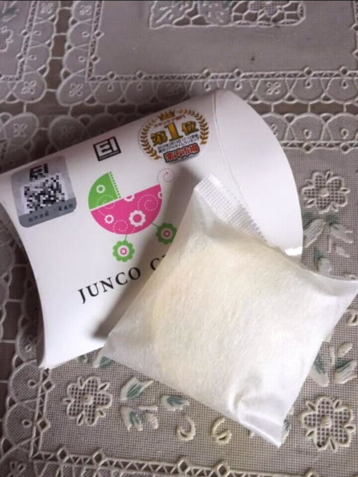 品质一如既往的好,味道也很好闻。相比其它的好用,不过很小、也真的是贵很多,希望价格能合理一点。