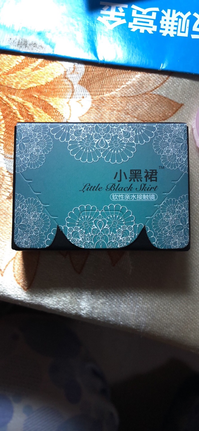 嗯,戴了一阵子,感觉比较容易干涩,一般戴半天就换了,和之前买的另一款差别挺大的,反正也是月抛,勉强用一下,下次换别的了