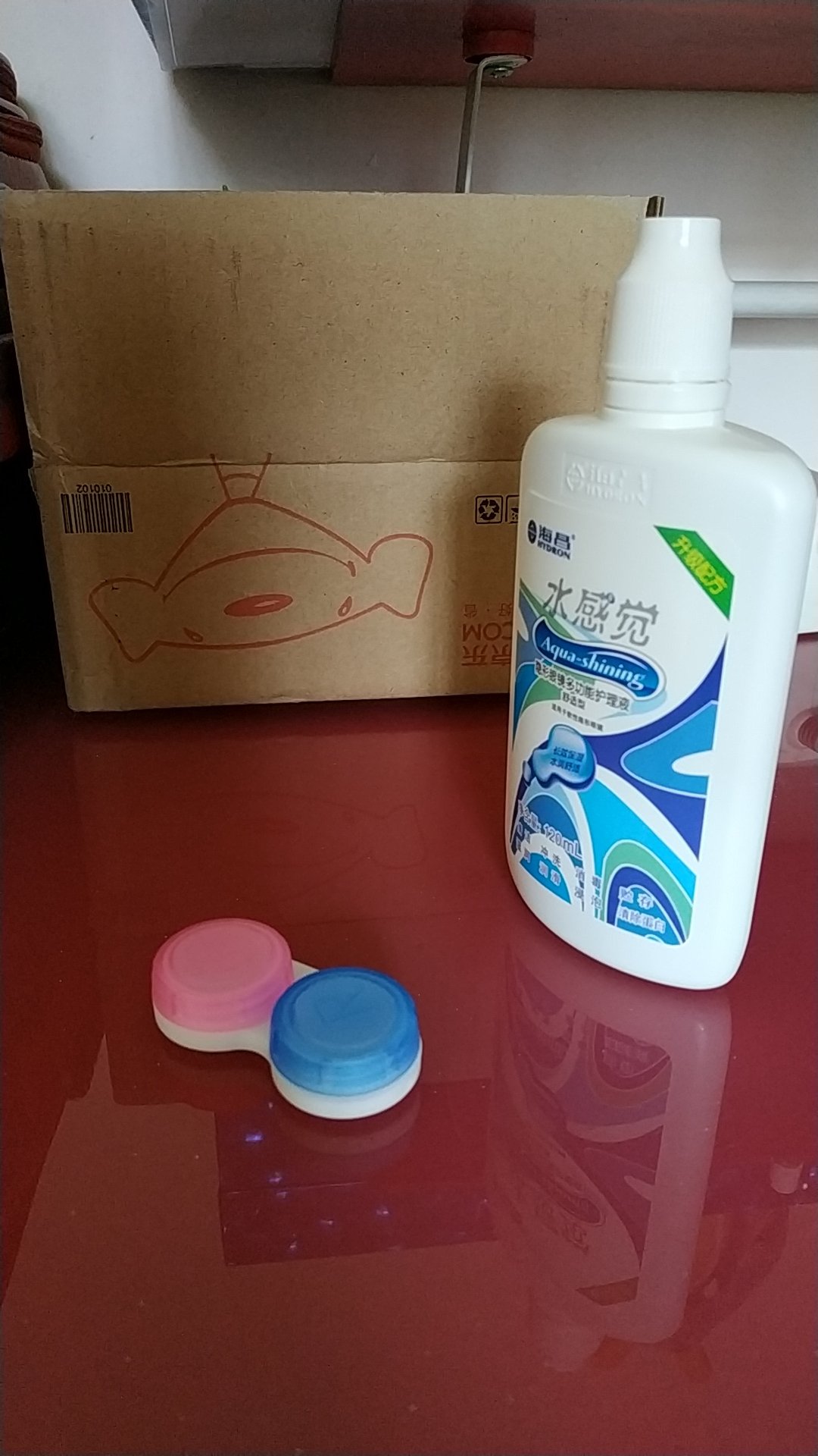 两片装,带了挺好的,也没有什么不良反应,没有刺激。