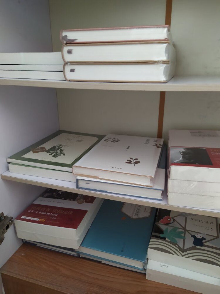 购买的东西值得信赖,很好的店家,谢谢喽。质量很好,服务很算不错的。这么快就到了,价格很优惠,服务也很好,东西不错。返图 ,返图,很喜欢,趁暑假多读读书,正好也有一些优惠。