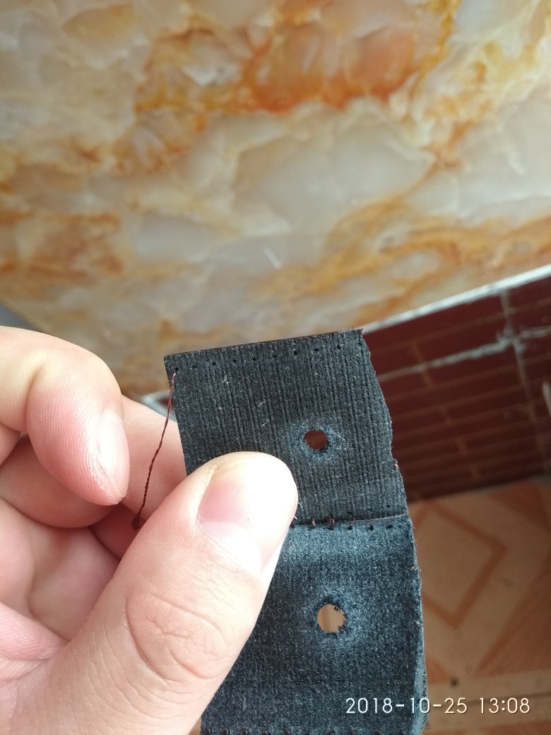 看着还行 还没穿 就是包装盒有点脏旧