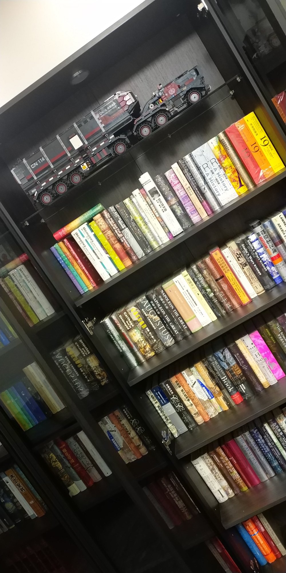 我07年~,从13年进,买书从来没有去过其它平台,看中的就是自营图书的购买体验,完美!今年从528开始备战618,先后拿下了几乎全套的3折甲骨文和几乎全套的2-4折DK,一本满足,我爱自营!