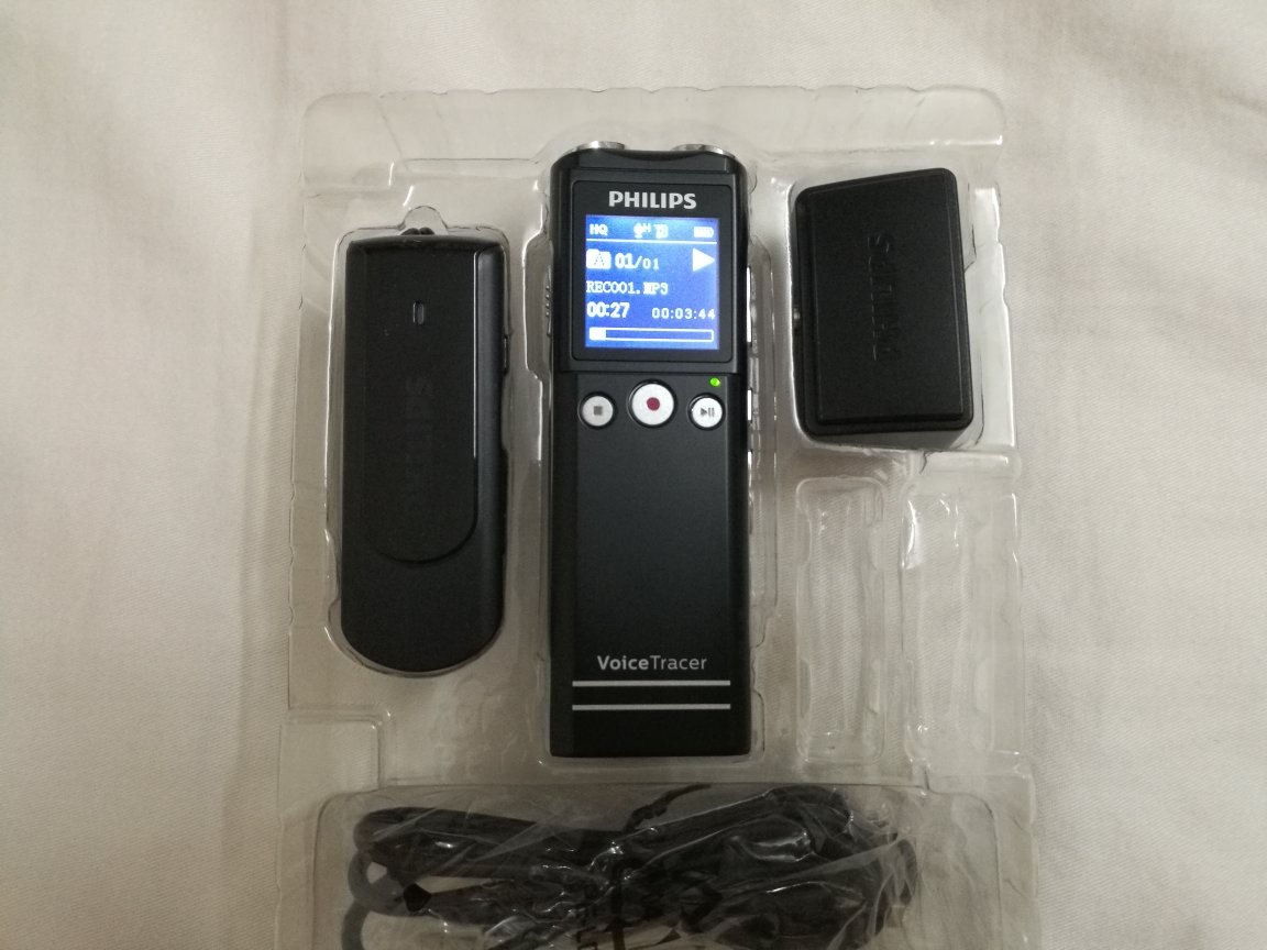 物流很快,主要看上可换电池,功能好,试用录音不错,很喜欢。