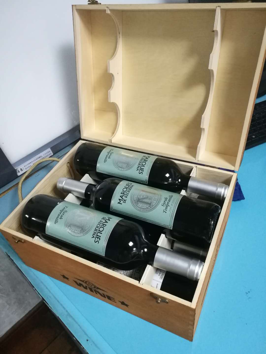 好的,西班牙?? 红酒味道不错啊?