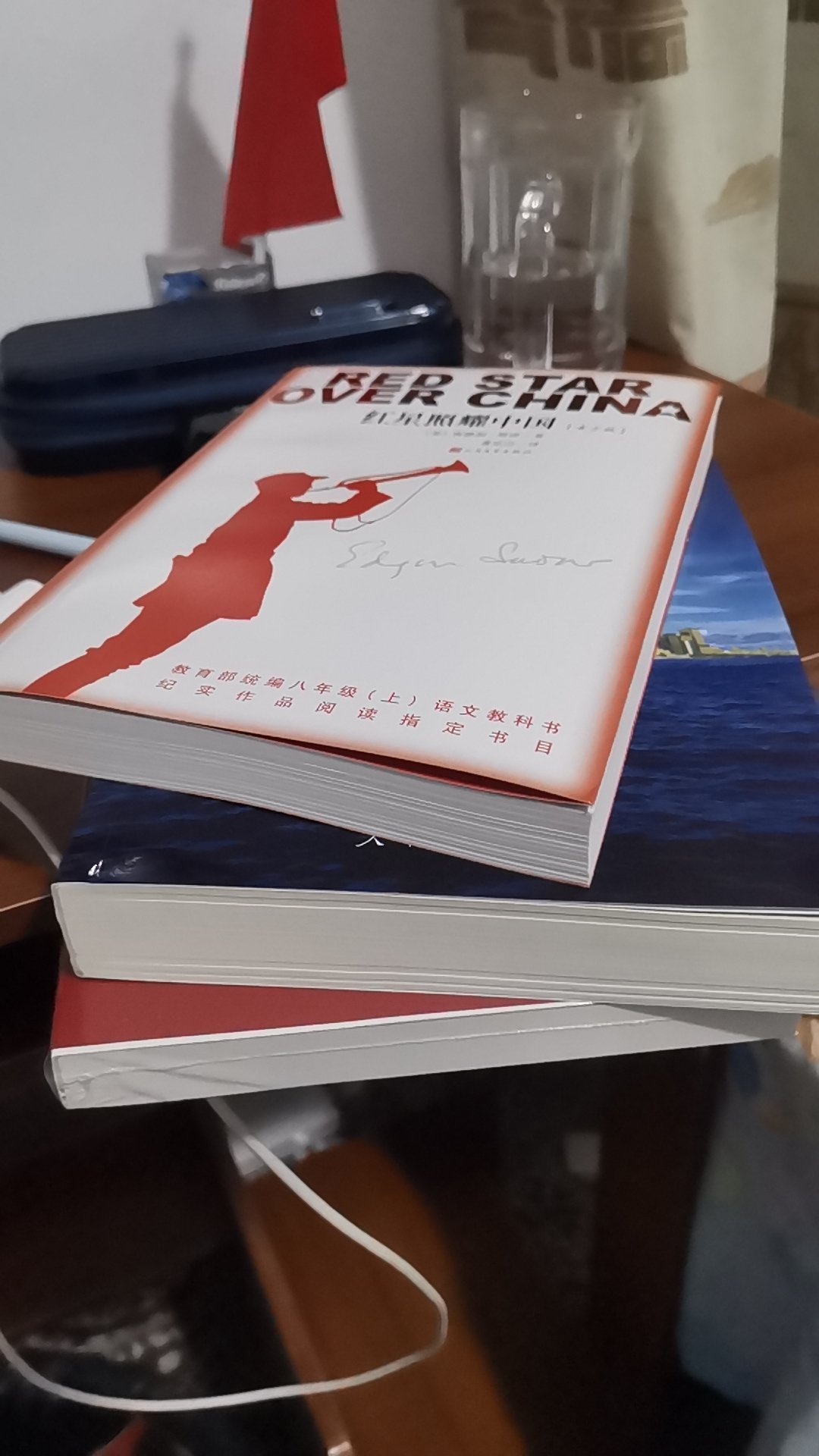 非常感谢商城给予的优质的服务,从仓储管理、物流配送等各方面都是做的非常好的。送货及时,配送员也非常的热情,有时候不方便收件的时候,也安排时间另行配送。同时商城在售后管理上也非常好的,以解客户忧患,排除万难。给予我们非常好的购物体验