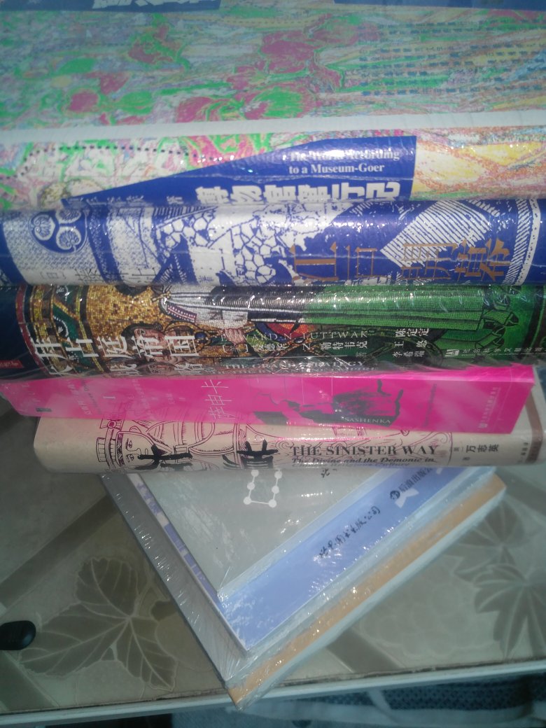 吾消费商城数年,深知各产品琳琅满目。然,唯此宝物与众皆不同,为出淤泥之清莲。使吾为之动容,心驰神往,以至茶饭不思,寝食难安,辗转反侧无法忘怀。于是乎紧衣缩食,凑齐银两,倾吾之所有而能买。#之热心、快递员之殷切,无不让人感激涕零,可谓迅雷不及掩耳盗铃儿响叮当仁不让世界充满爱。待打开包裹之时,顿时金光四射,屋内升起七彩祥云,处处皆是祥和之气。吾惊讶之余甚是欣喜若狂,呜呼哀哉!此宝乃是天上物,人间又得几回求!遂沐浴更衣,焚香祷告后与人共赏此宝。人皆赞叹不已,故生此宝物款型及做工,超高性价比之慨,且赞吾独具慧眼与时尚品位。产品介绍果然句句实言,毫无夸大欺瞒之嫌。实乃大家之风范,忠义之商贾。