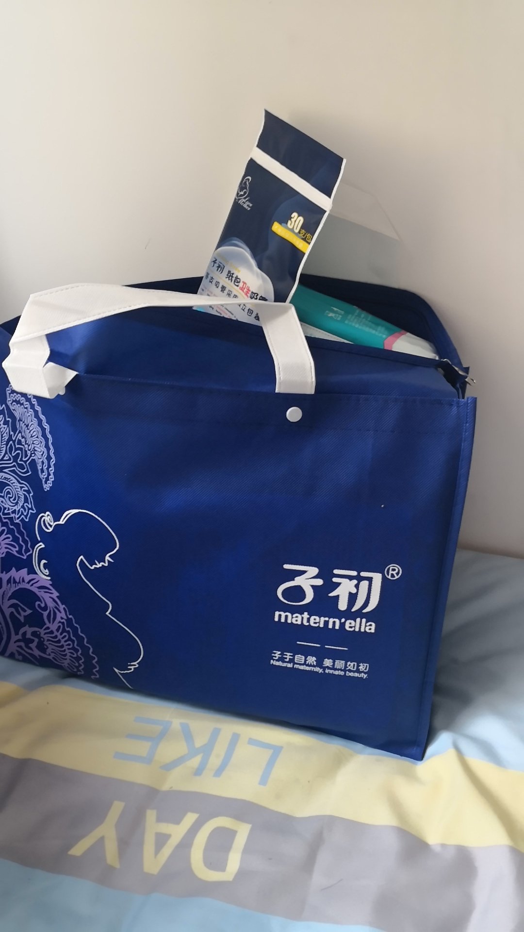 东西很全,包装也很好,棒棒的,好评起来吧?用过了才能来追评,目前很满意!