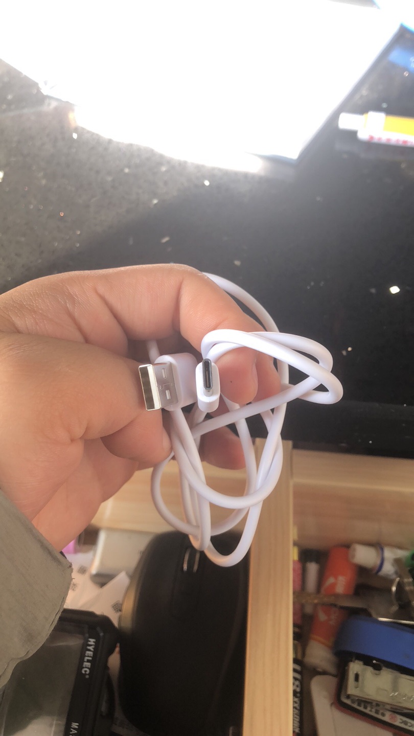 数据线可以,充电为普通模式,原装的才能超级快充。