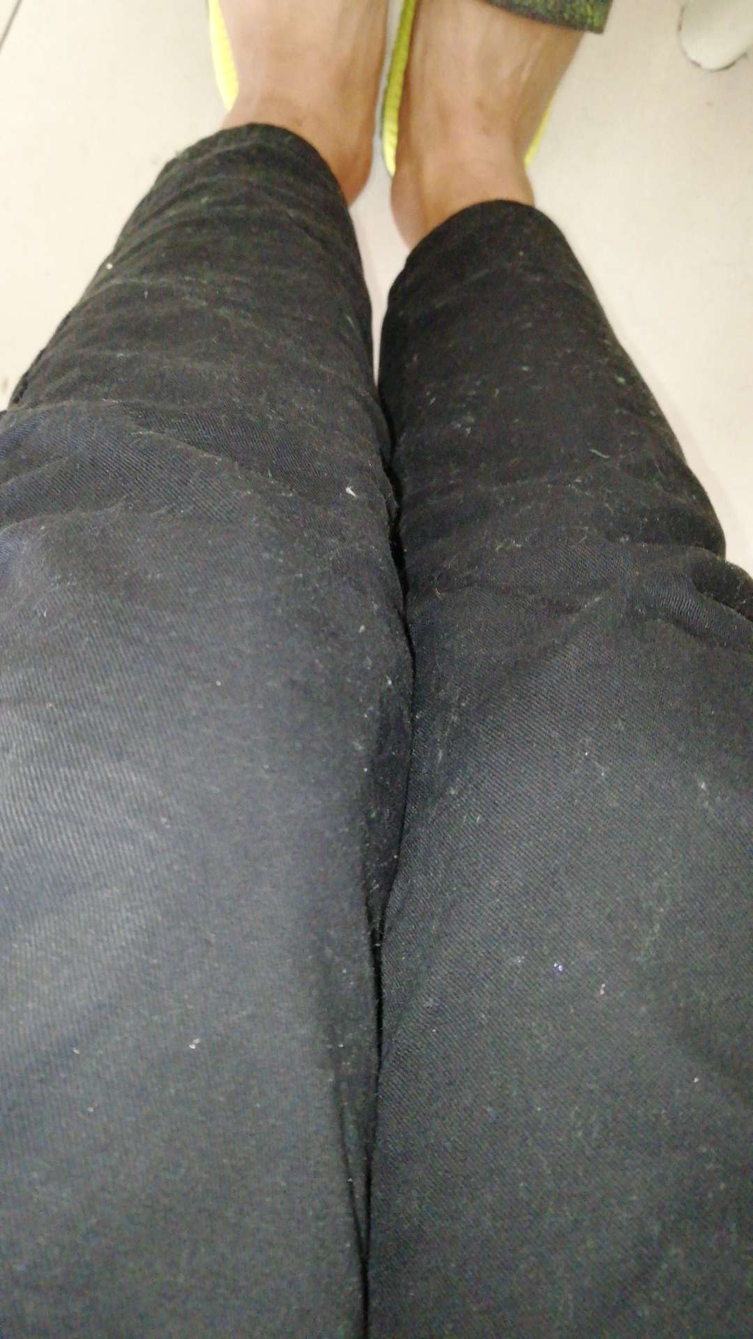 其他还好,就是裤子特别吸毛,好烦。。。