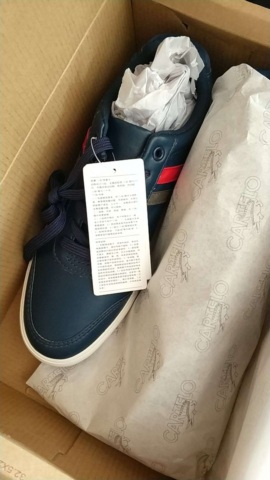 送货快,款式不错,穿着舒适