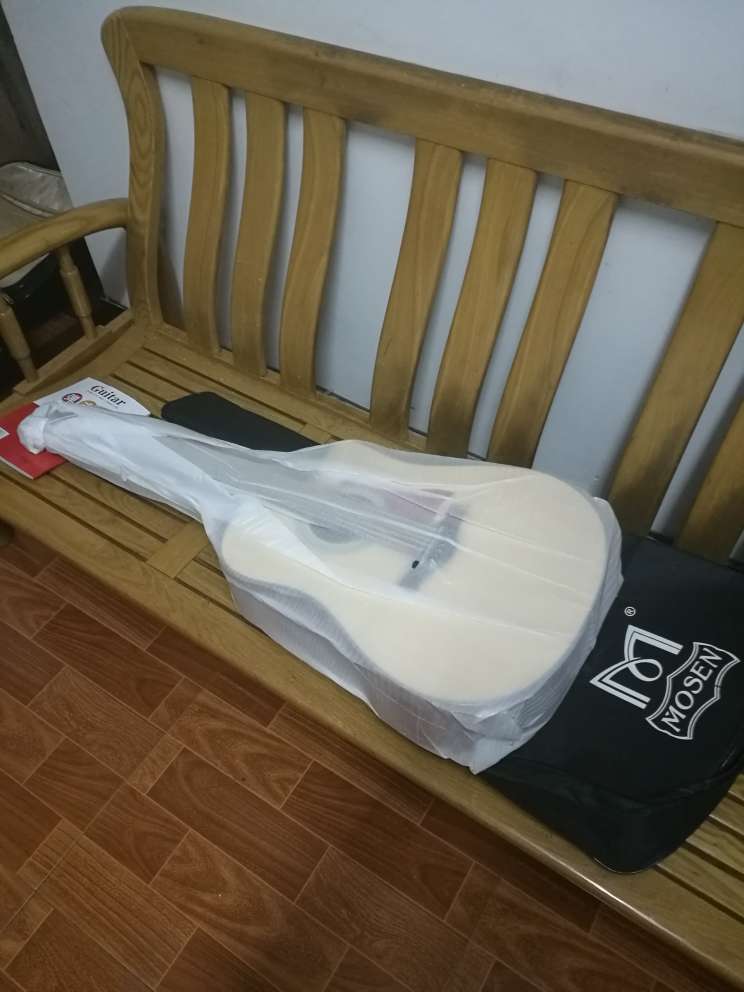 这次的购物很满意,物流快,卖家服务态度好,初学者,别的不太懂,过几天追评。