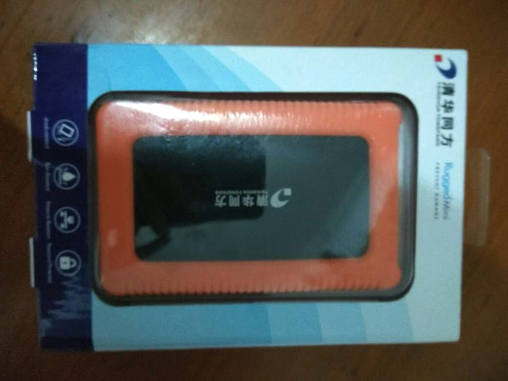 目前为止没有任何问题,使用挺好的,容量也是正常的,传输速度挺快的,不错。接口也挺紧的。