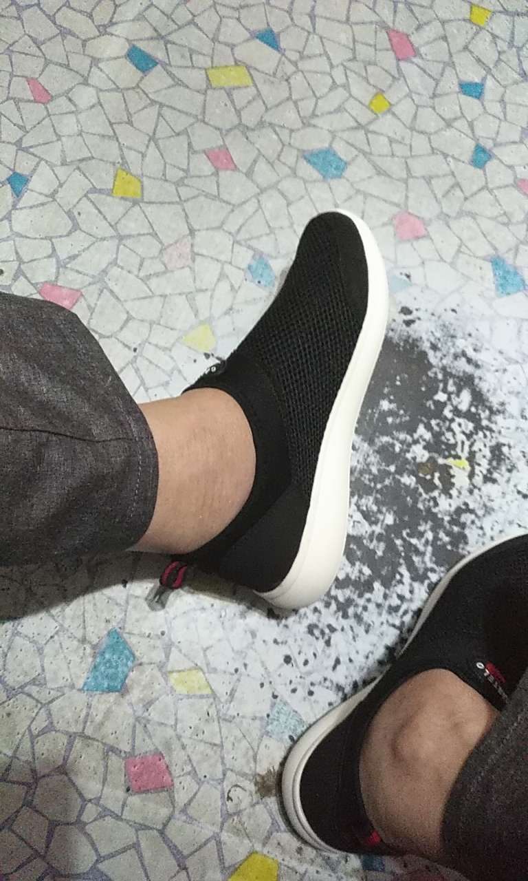 鞋子款式不是很好看