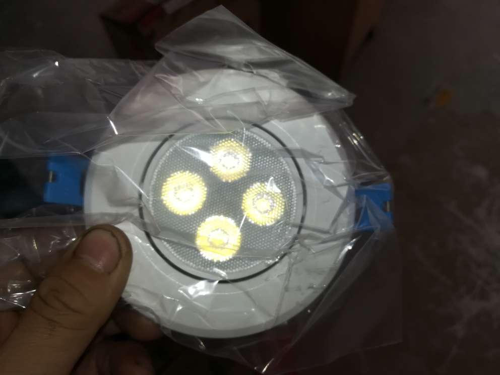 安装方便,做工精细,材料也好,正宗品牌产品信得过