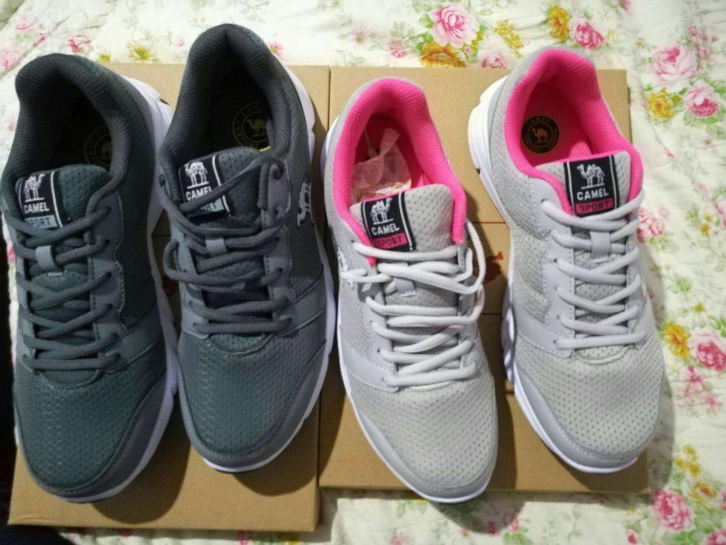 老爸穿起来很好看,和老妈一样样式的,哈哈。搞活动买的,超值