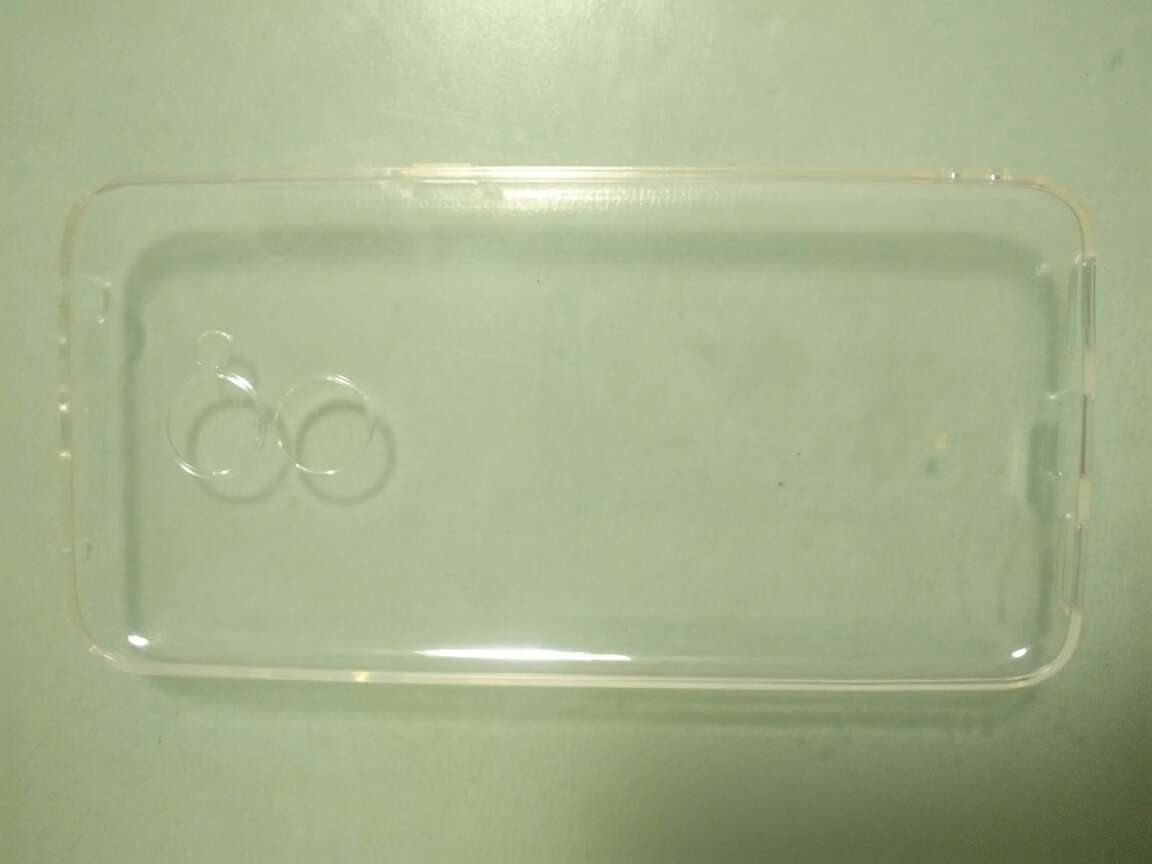物流快速,包装严密,和畅玩6a贴近非常好,手感也不错。