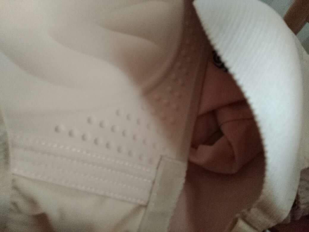 很柔软,速度很快,折扣很多,性价比高。