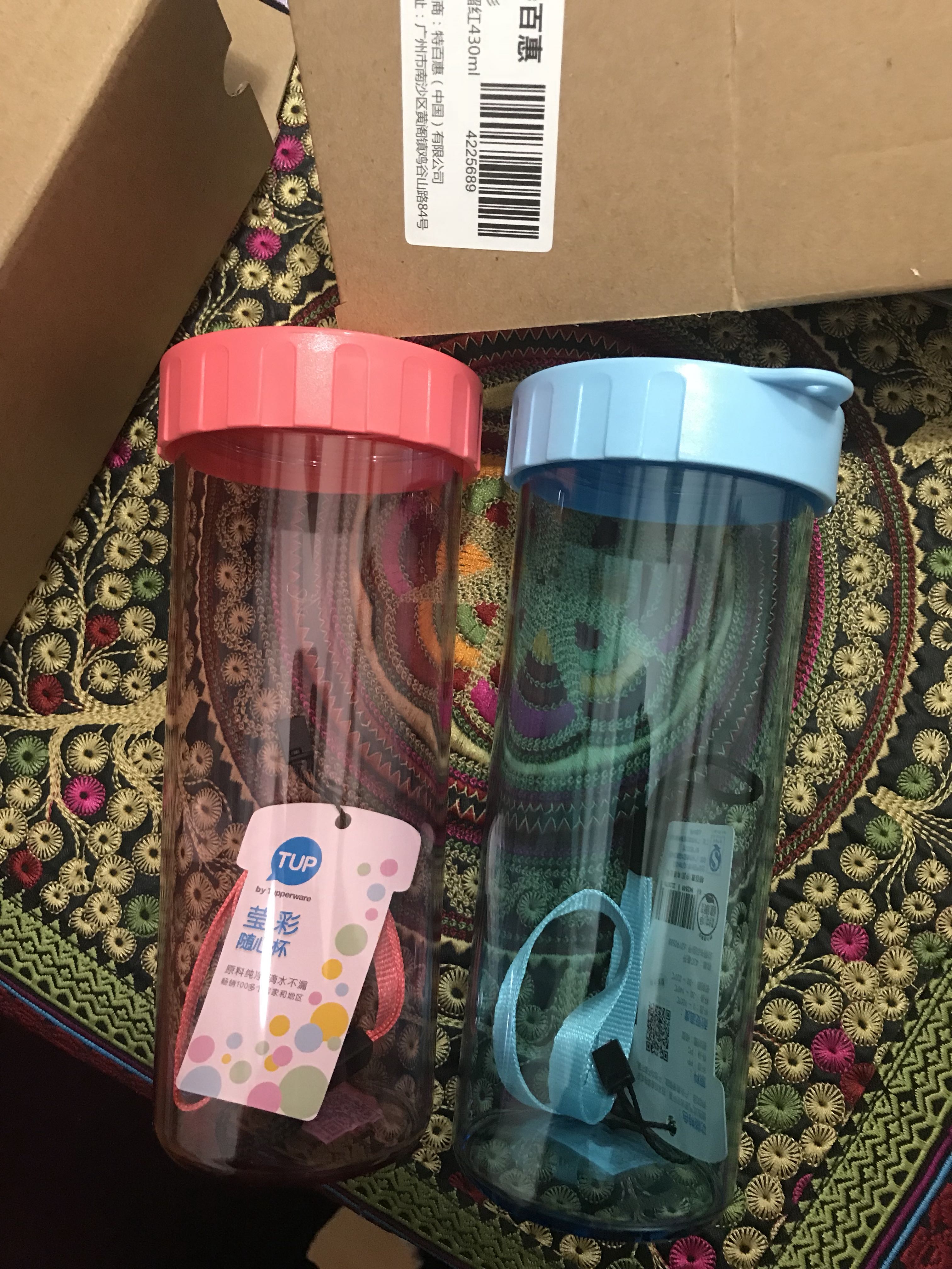 明明买的是石榴红,但杯底贴的是雏菊紫,之前听说特百惠只在实体品牌店有销售、不会在网上有销售,不知道这是不是正品