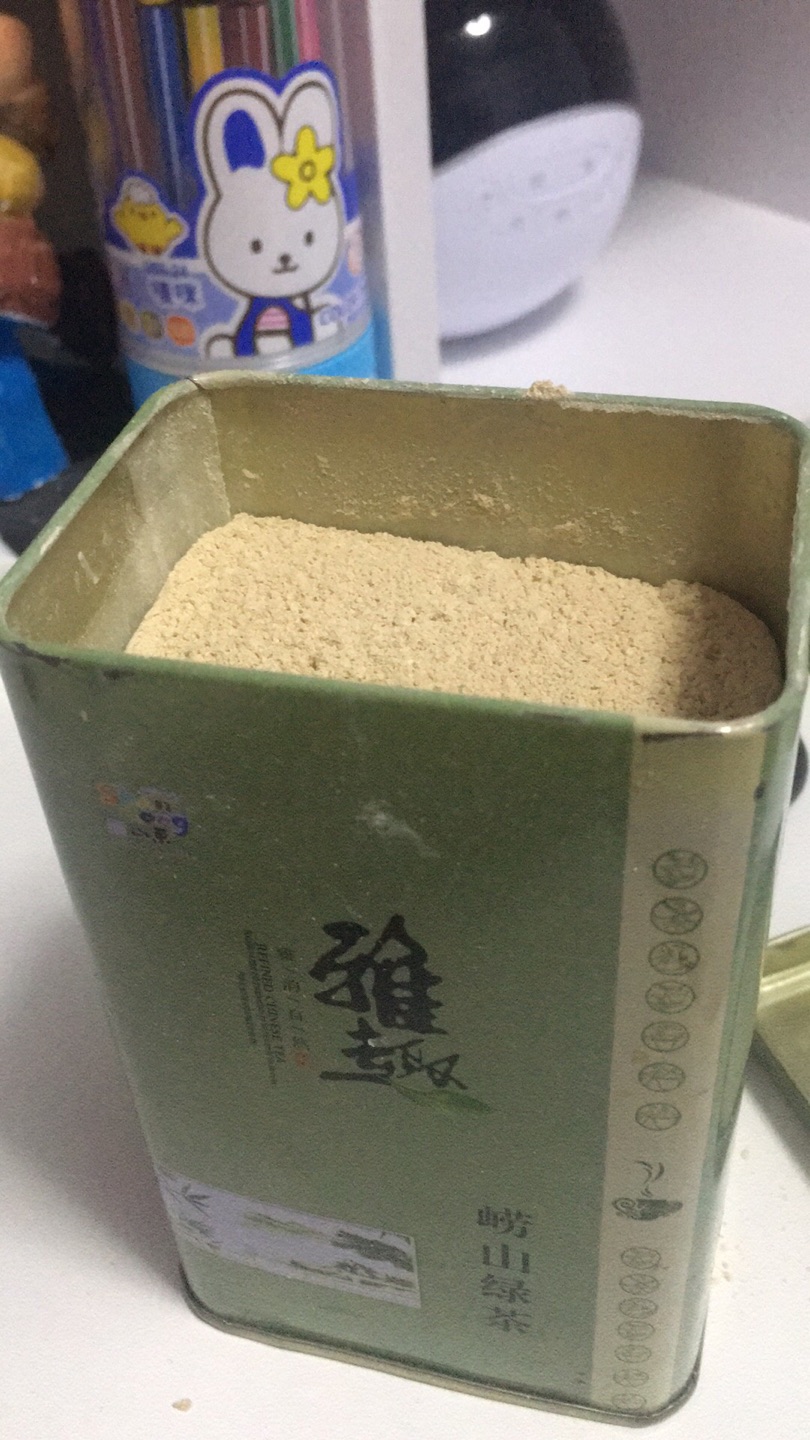 买来给老公打蘑菇粉,特别好用。打的粉特别细。就是声音有点大。其他都很好,大爱。