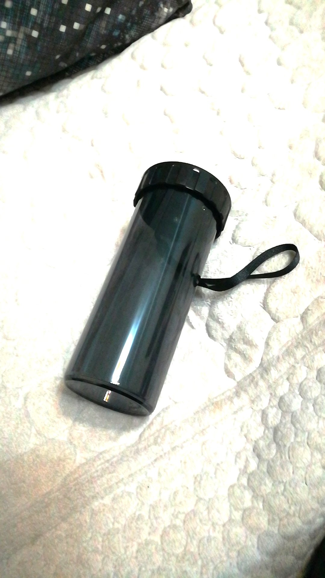 杯子很好 物流超级超级快 就只是。。。。包装额。