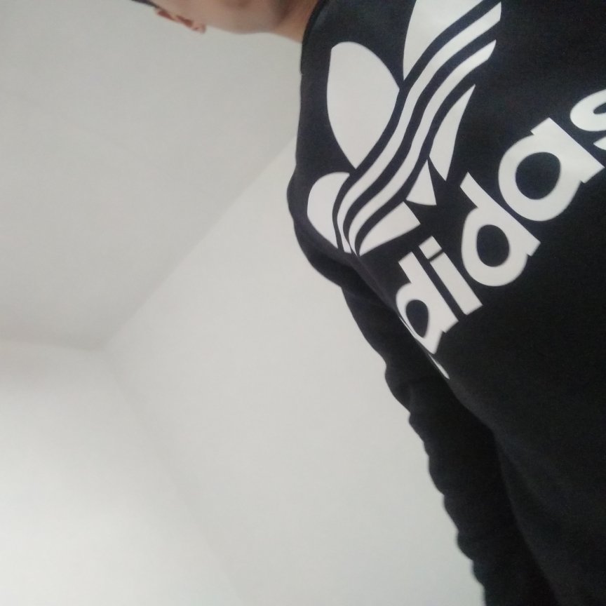 没有让我感觉是新衣服,到像是历经沧桑的孩子。