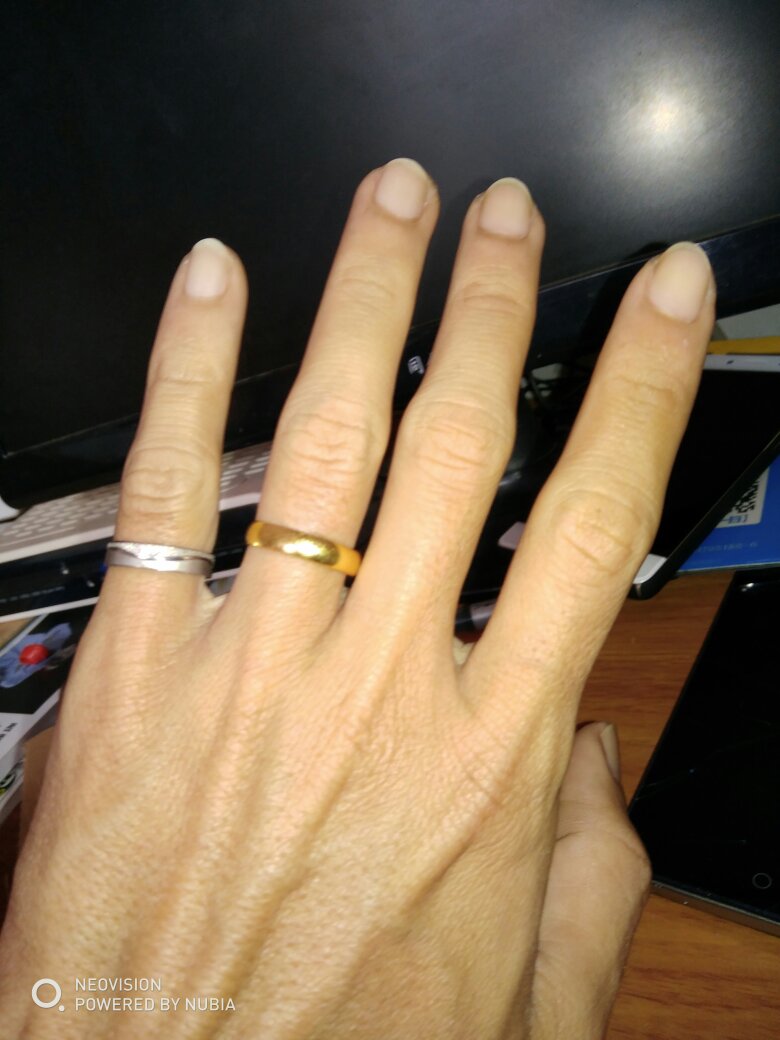 有发票,重量没法测,款式还不错!