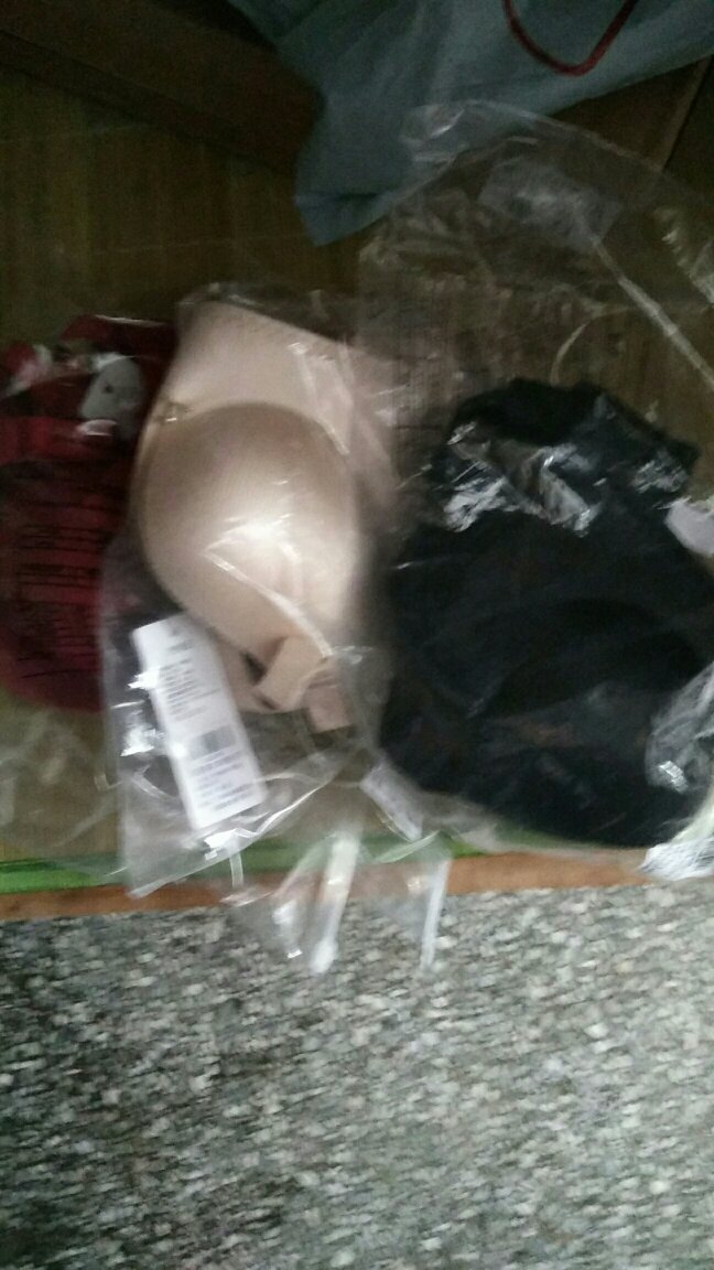 有点厚,穿起挺舒服的,挺优惠的一次购物