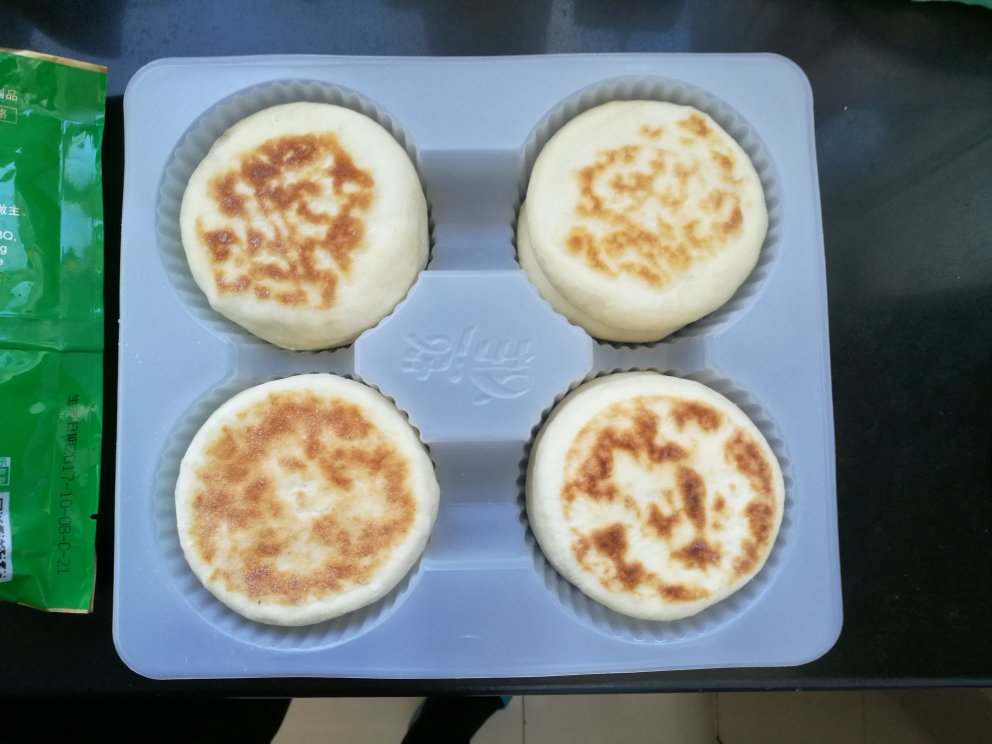 味道不错,挺好吃的,做起来也很方便。我用电饼铛做的。