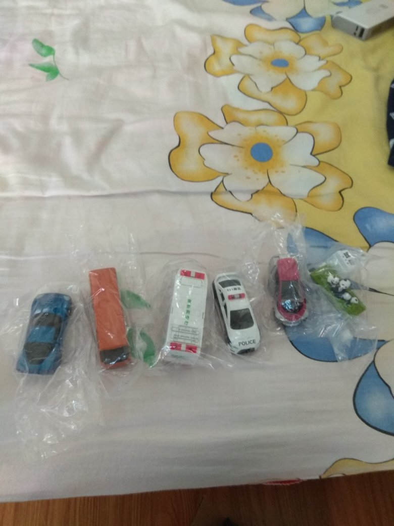 几年前逛还不是那么的信任,现在信赖首选,默默哒一直看着它一年一年发展的越来越好,心里也在为发展壮大而加油打气。为什么我喜欢购物,因为可以当天买自己喜欢的商品,明天就可以到达客户的家中,为什么我所有的评价都相同,因为在买的东西太多太多,商品积累的太多没有评价,最佩服的,还是物流,有时晚上11点前动动手指,购买的商品,第二天上午就送到单位或者家里,还可以刷卡付款。自营的商品挺有保证,售后,有问题打专属客服热线。客服很赞,一句话的事儿,直接上门取件退,上门更换新商品,家电有价保,一个月退货,半年换货,实体店儿弱爆了,根本没有竞争力与相提并论;比老家的商铺街上的价格省了一大截票子哈,宝宝平时基本不逛街,在家逛商城就能买到合意的超值商品,有些明显比超市还划算,而且还一模一样的吃喝生活用品哟,小宝贝们快来选购吧!既省钱,又节省时间,永远支持信誉商家。