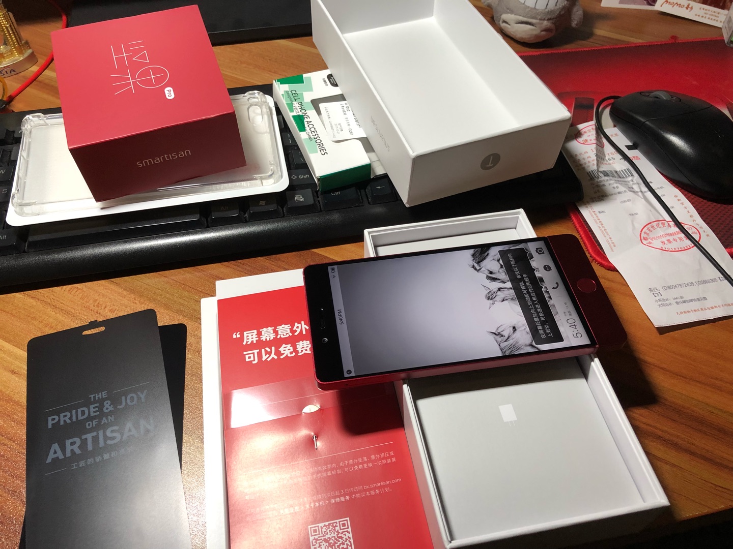 挺好的,暂无大碍,有这个价位手机该有的,颜值还是很棒的。