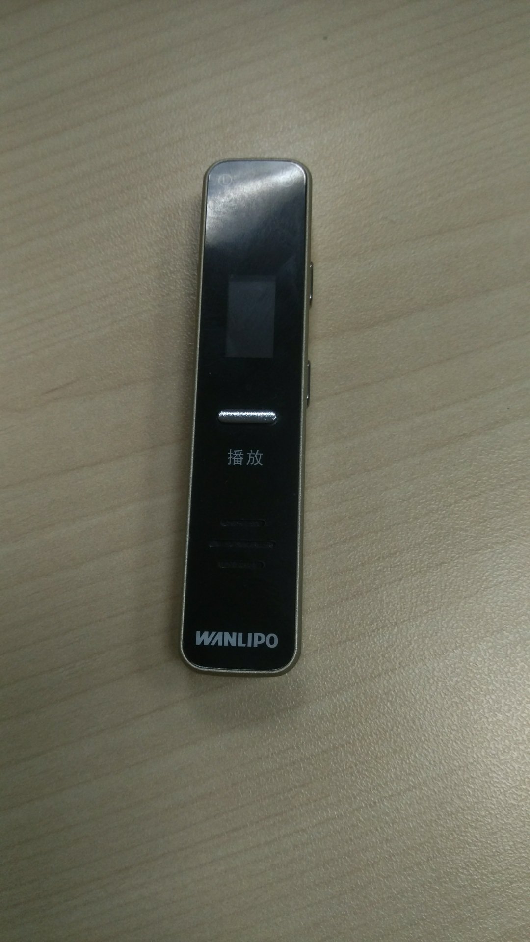 太坑人了,散会的时候保存了录音,再次打开后录音没了,坑啊,购物唯一差评