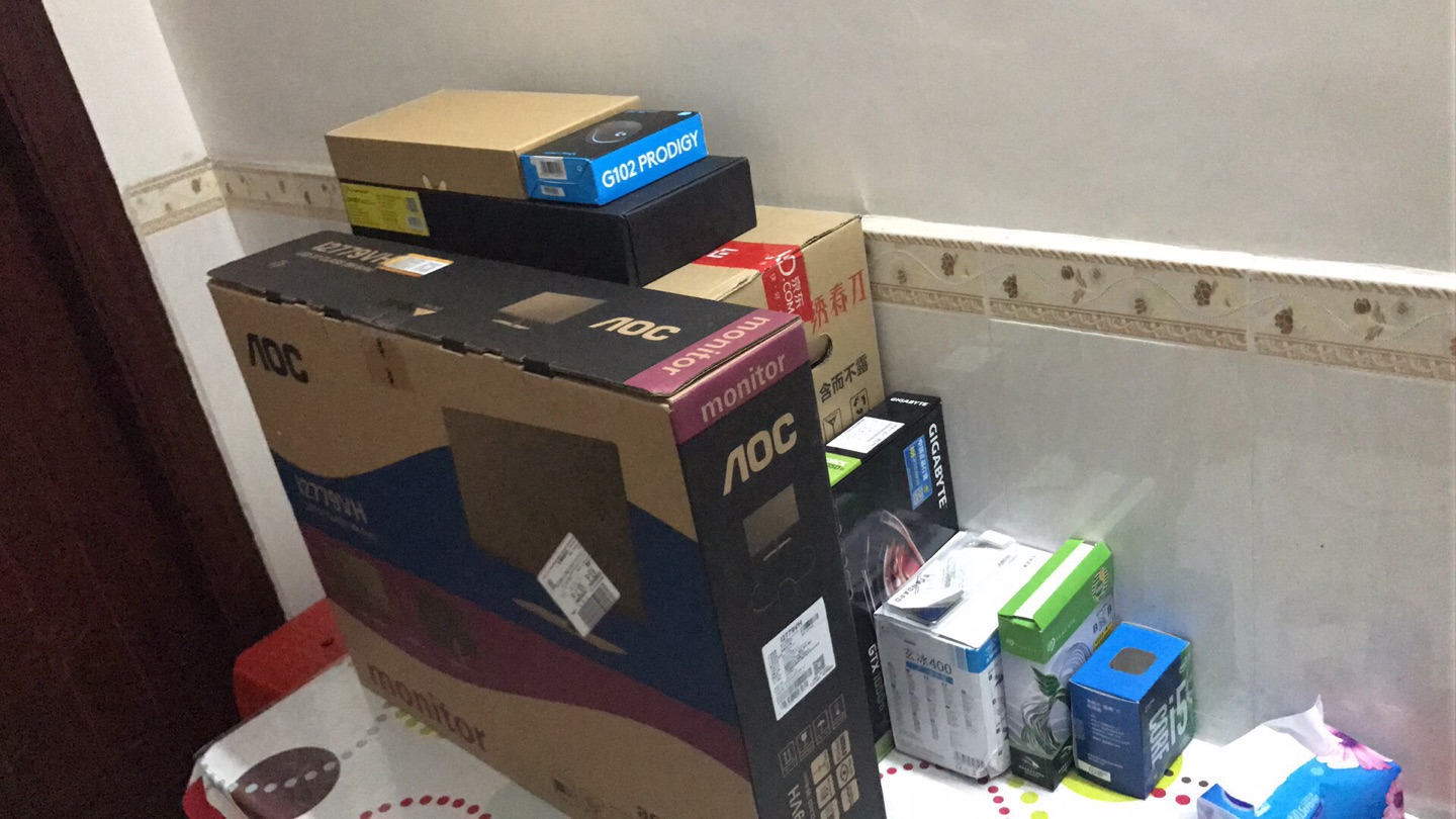 必须好评,显卡原装未拆封,cpu带个盒装,唯一缺点在于电源