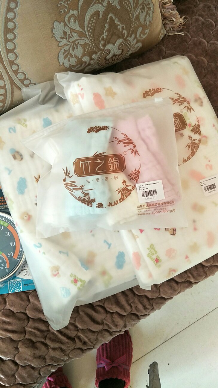 给宝宝擦嘴应该是不错,很软!