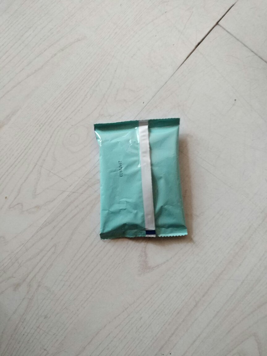 宝宝不爱吃,只能是我们自己吃了,唉,真是浪费钱,主要米粉也是太粗了着,放一点点到奶粉里都不行,直接就把奶嘴堵上了,宝宝连奶粉也喝不着了,单给她调米粉吧她又不吃。不过我们吃着还是挺好吃的。