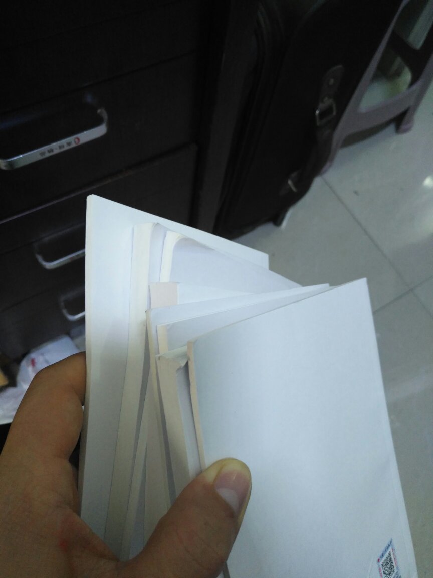 是不想干了吗?物流慢不说,包装简易,到手的书已经全部卷边,因为着急用,懒得换了,大家慎重选择吧!而且要的普通增值税发票到手全是普通机打发票,只有一本是普通增值税发票