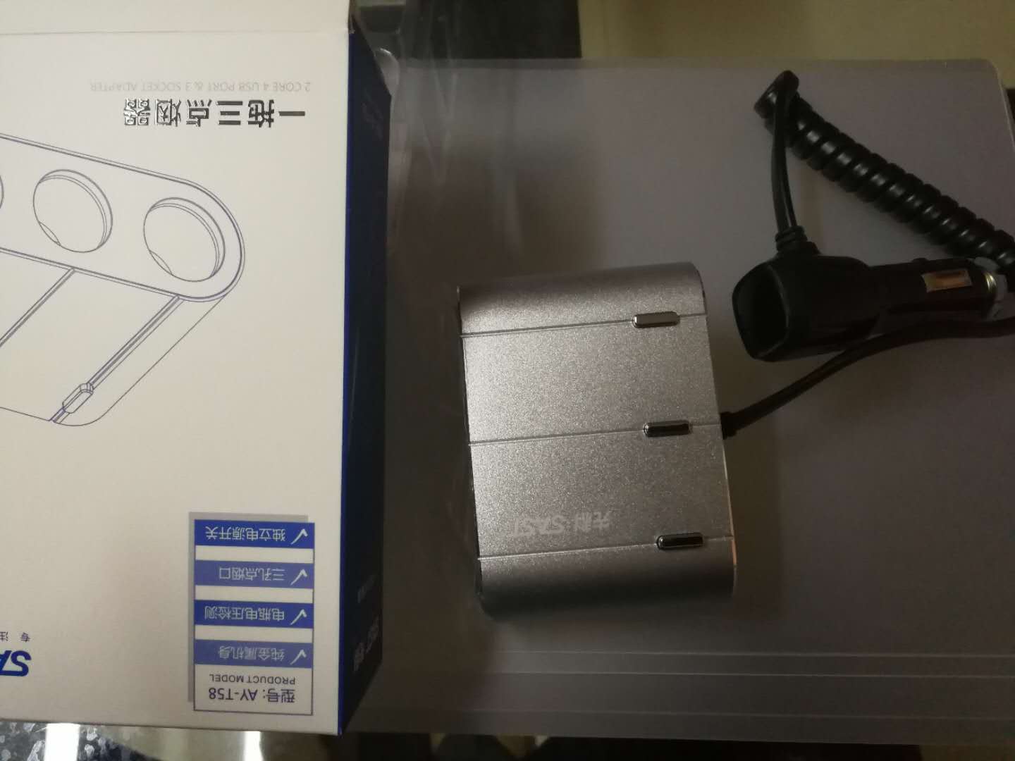 东东不错,解决了车内充电,行车记录等很多事情。显示准确,推荐购买。