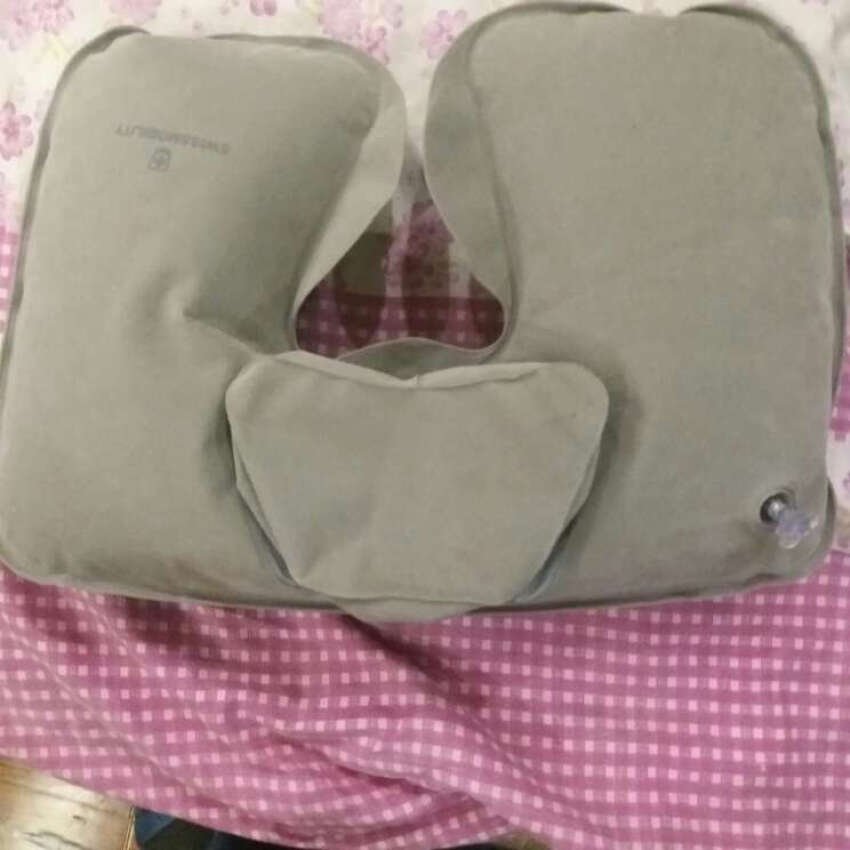 看起来还不错箱子送的挺方便不用时候放掉气可以叠起来