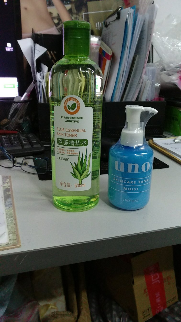 第一次买,用用看,老脸要保养一下了,哈哈哈哈哈哈哈啊哈哈