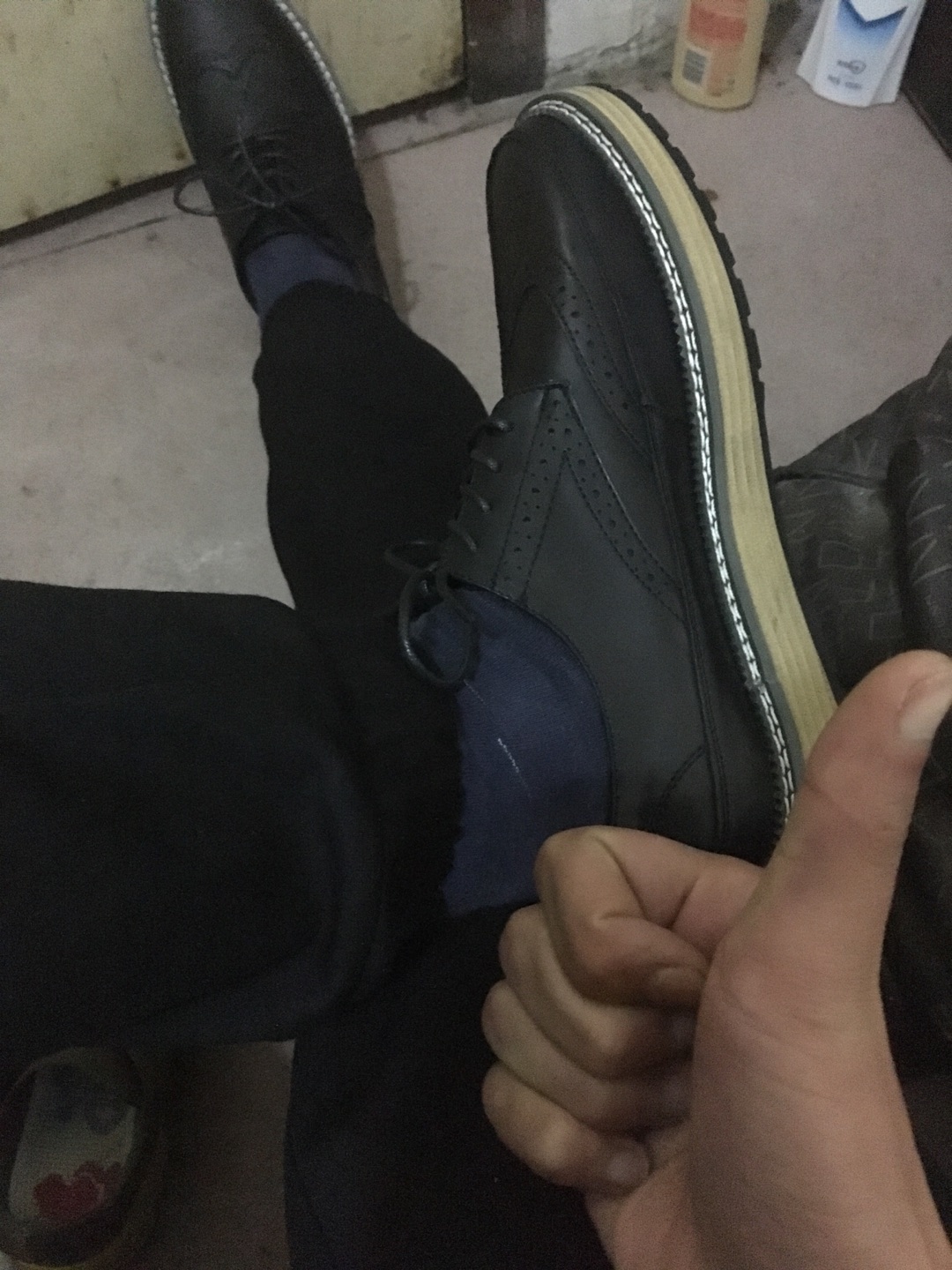 我腿瘦所以觉得鞋好长啊不过超耐看