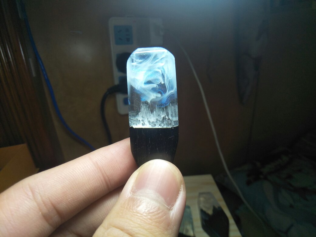 拍小东西挺方便的,可以聚焦3-4里面左右,拍得更清晰了