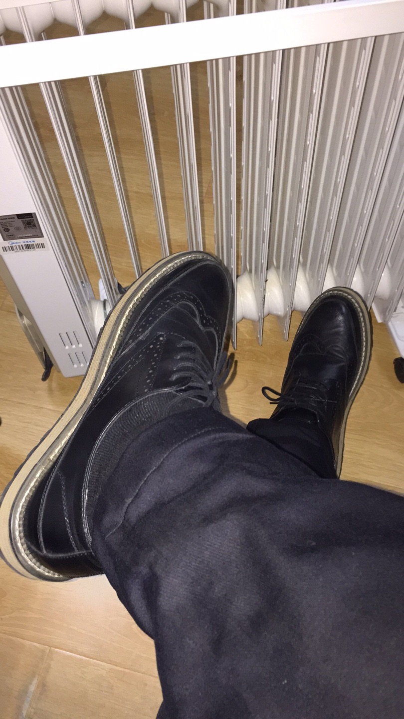 款式还是不错的。穿着也舒服。